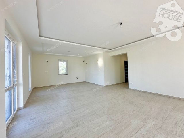 Eladó családi ház, Kecskeméten 124.9 M Ft, 5 szobás
