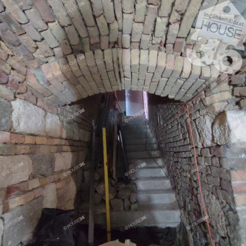 Eladó ipari ingatlan, Budapesten, X. kerületben 22.9 M Ft