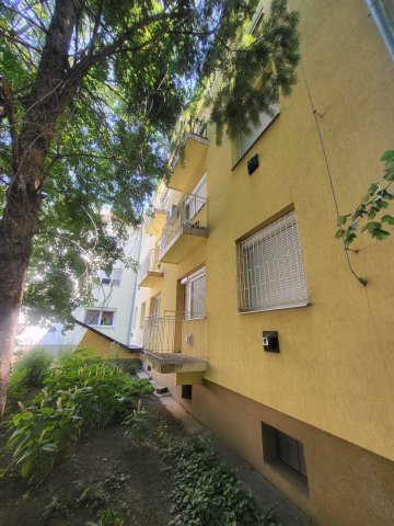 Eladó téglalakás, Orosházán, Hajnal utcában 25.5 M Ft
