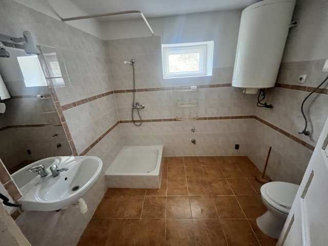 Eladó családi ház, Sarkadon 12.9 M Ft, 2 szobás