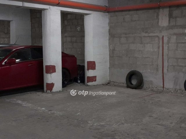 Eladó garázs, Pápán 4.6 M Ft / költözzbe.hu