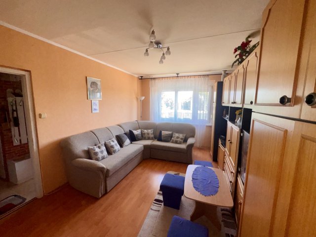 Eladó panellakás, Székesfehérvárott, Palotai úton 45.9 M Ft