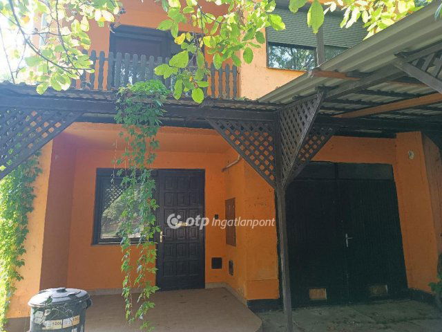 Eladó sorház, Tiszavasváriban 19 M Ft, 4+3 szobás