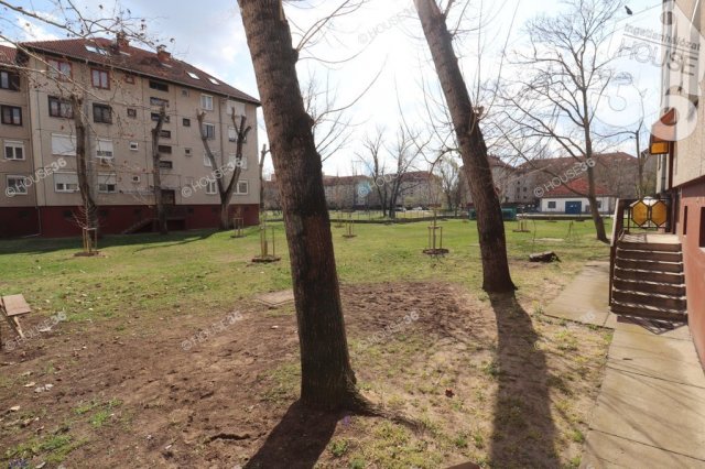 Eladó panellakás, Kecskeméten 59 M Ft, 4 szobás