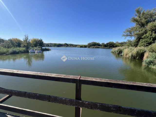 Eladó nyaraló, Tasson 75 M Ft, 2 szobás / költözzbe.hu