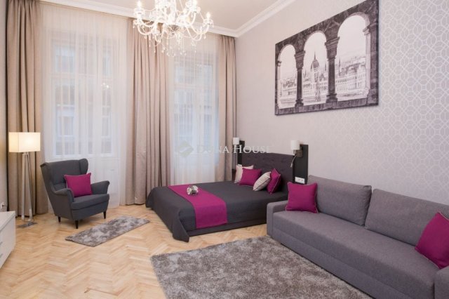 Eladó téglalakás, Budapesten, VII. kerületben, Dohány utcában