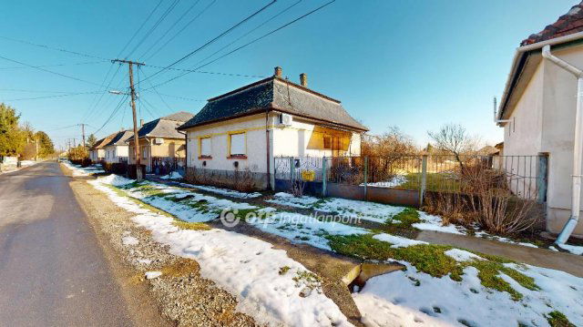 Eladó családi ház, Encsen 21.9 M Ft, 3+1 szobás