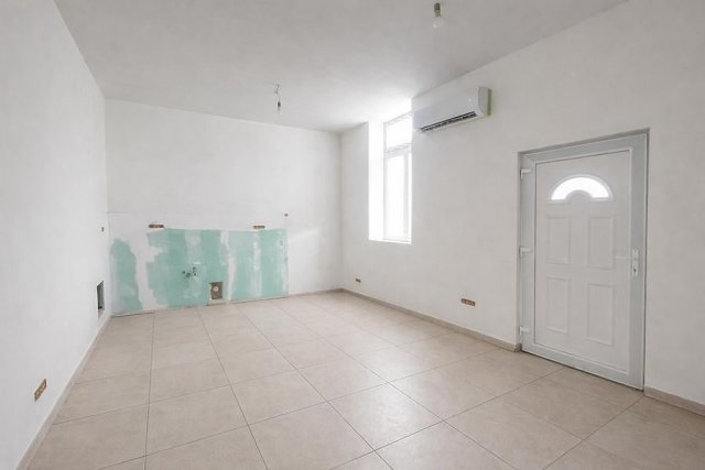 Eladó családi ház, Budapesten, IV. kerületben, Tomori utcában