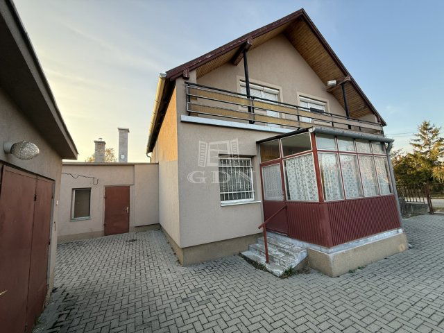 Eladó családi ház, Székesfehérvárott 85 M Ft, 5 szobás