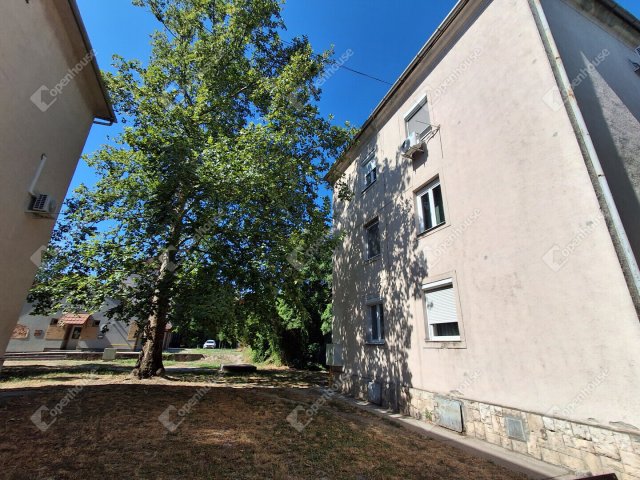 Eladó téglalakás, Almásfüzitőn 31.9 M Ft, 2 szobás