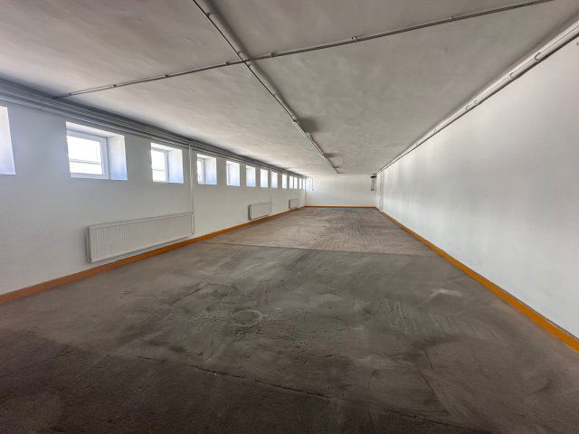 Kiadó ipari ingatlan, Tatán 4788 E Ft / hó / költözzbe.hu