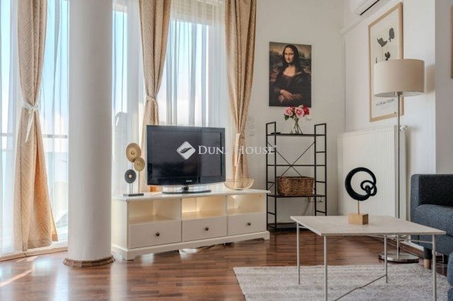 Eladó téglalakás, Budapesten, VIII. kerületben 144 M Ft