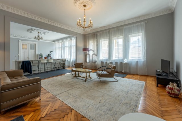 Eladó téglalakás, Budapesten, VI. kerületben 190 M Ft, 5 szobás