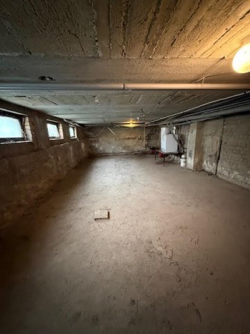 Kiadó ipari ingatlan, Győrött 120 E Ft / hó