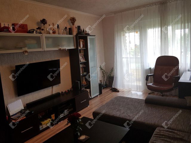 Eladó panellakás, Szegeden 48.9 M Ft, 2 szobás