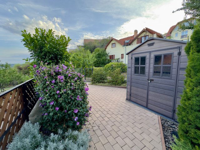 Eladó családi ház, Budaörsön 160 M Ft, 4+3 szobás