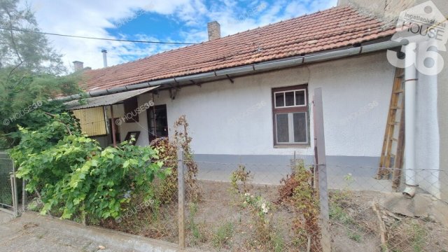 Eladó családi ház, Kiskunfélegyházán 16.9 M Ft, 1 szobás