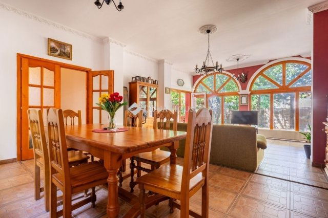 Eladó családi ház, Budapesten, XIV. kerületben 195.5 M Ft