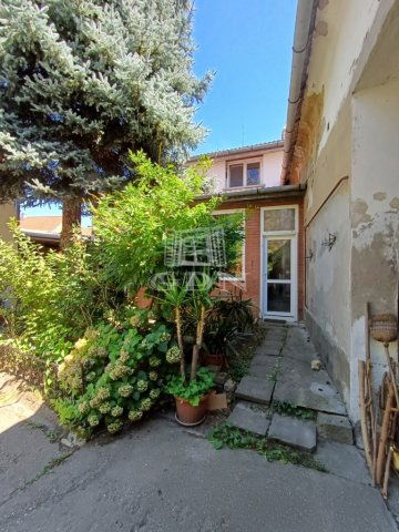 Eladó családi ház, Baján 26.5 M Ft, 3 szobás