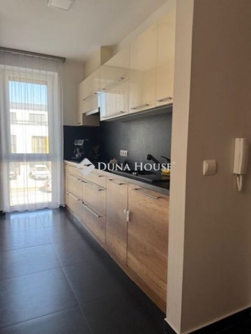 Eladó téglalakás, Mosonmagyaróváron 75 M Ft, 3 szobás