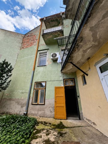 Eladó téglalakás, Pécsett 64 M Ft, 2 szobás