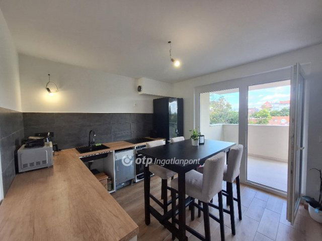 Eladó téglalakás, Budapesten, XIX. kerületben 99.5 M Ft