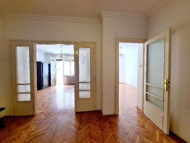 Eladó téglalakás, Budapesten, VII. kerületben 114 M Ft, 3 szobás