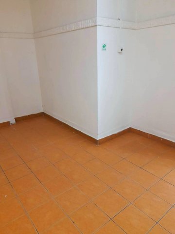 Kiadó üzlethelyiség, Ózdon 54 E Ft / hó / költözzbe.hu