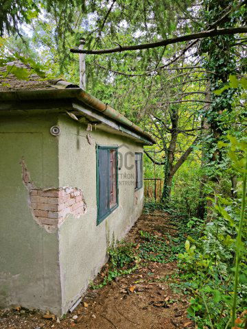 Eladó családi ház, Budapesten, III. kerületben 27.5 M Ft