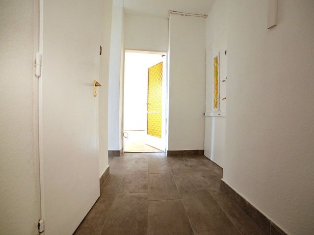 Kiadó téglalakás, albérlet, Szegeden, Olajos utcában, 2 szobás