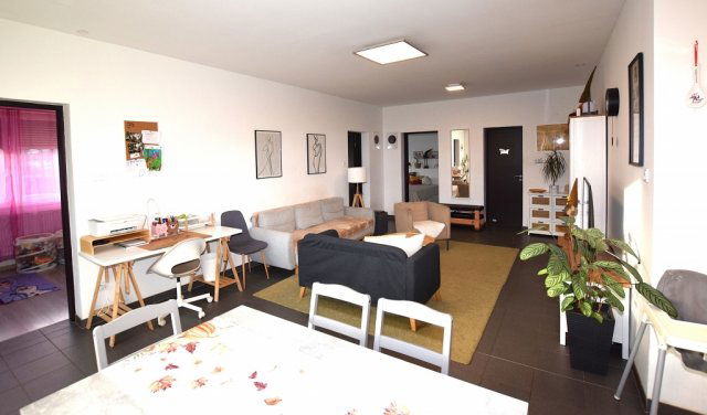 Eladó ikerház, Debrecenben 108 M Ft, 3 szobás