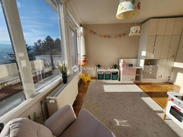 Eladó téglalakás, Budapesten, II. kerületben 219 M Ft, 4 szobás