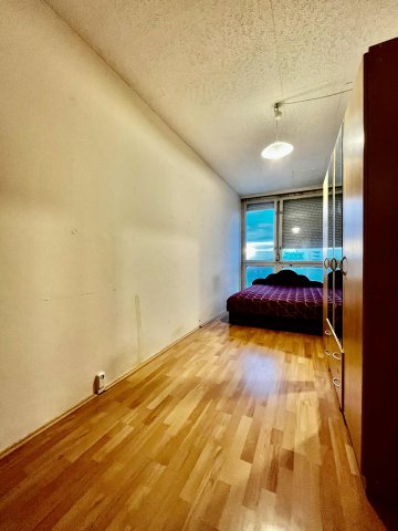 Eladó panellakás, Pécsett 55.99 M Ft, 3 szobás