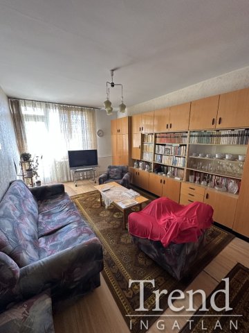 Eladó téglalakás, Dunaújvárosban 27.5 M Ft, 2 szobás