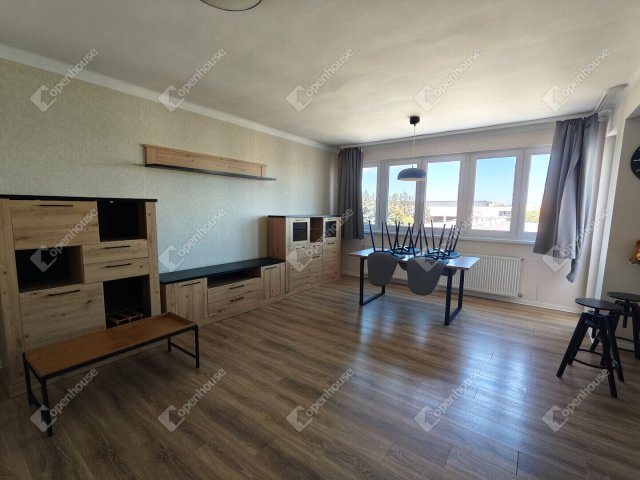 Eladó téglalakás, Szombathelyen 60 M Ft, 2 szobás