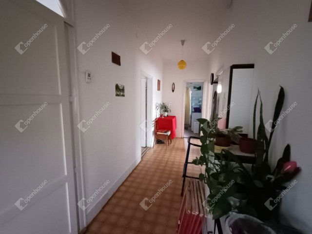 Eladó családi ház, Nagybajomban 22.9 M Ft, 2+1 szobás