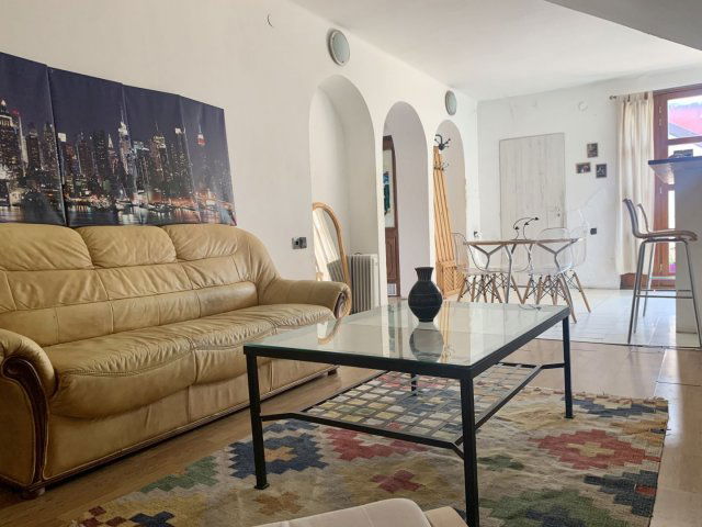 Kiadó téglalakás, albérlet, Debrecenben 310 E Ft / hó, 3 szobás