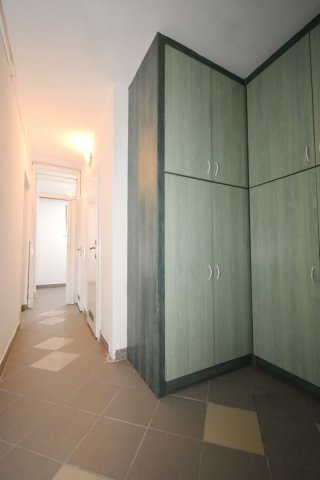 Eladó panellakás, Debrecenben 59.9 M Ft, 3 szobás