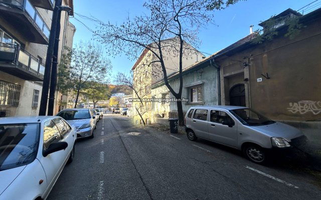 Eladó téglalakás, Budapesten, III. kerületben, Szomolnok utcában