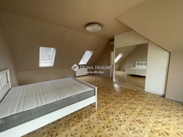 Eladó családi ház, Budakeszin 220 M Ft, 7 szobás