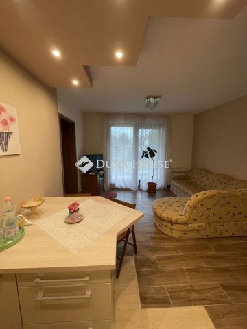 Eladó téglalakás, Balatonalmádiban 117.9 M Ft, 3 szobás