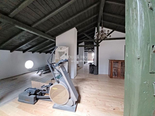 Eladó családi ház, Nemesvitán 800 M Ft, 6 szobás