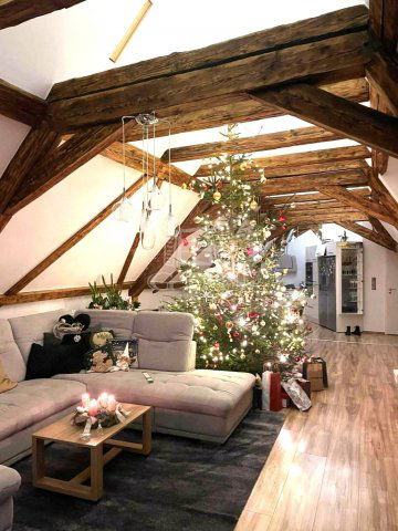 Eladó téglalakás, Győrött 139 M Ft, 4 szobás