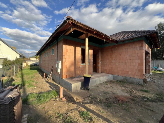 Eladó családi ház, Budapesten, XVI. kerületben 209.9 M Ft