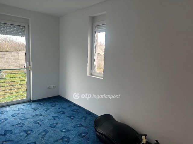 Eladó téglalakás, Szentlőrincen 45 M Ft, 1+2 szobás