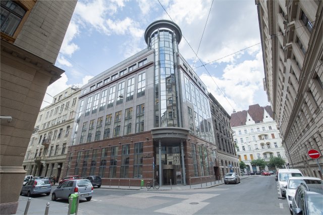 Kiadó iroda, Budapesten, V. kerületben, Kálmán Imre utcában