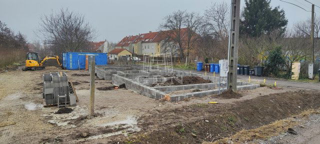 Eladó téglalakás, Pécsett 54 M Ft, 3 szobás