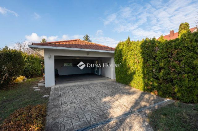 Eladó családi ház, Vértesszőlősön, Kánya utcában 129.9 M Ft