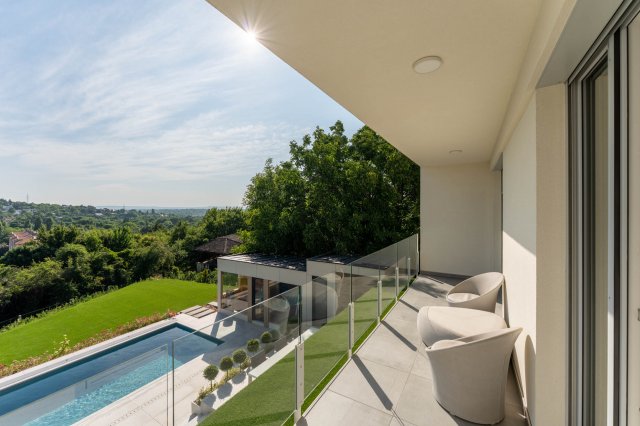 Eladó ikerház, Budapesten, III. kerületben 550 M Ft, 4 szobás