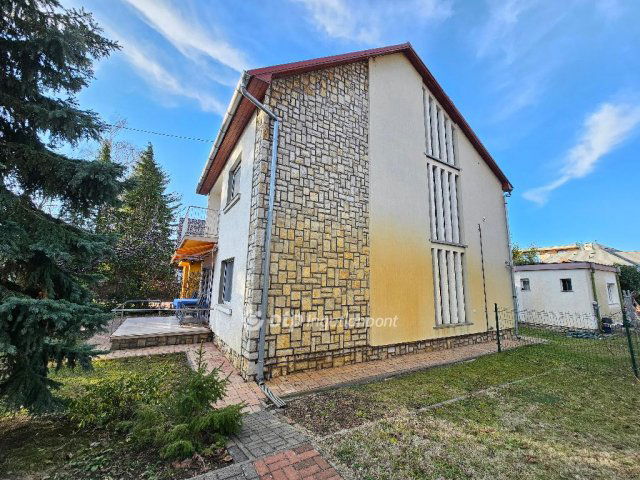 Eladó családi ház, Siófokon 147 M Ft, 5 szobás